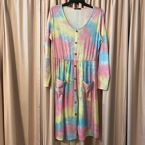 Tye dye, size XL (fits like a L)